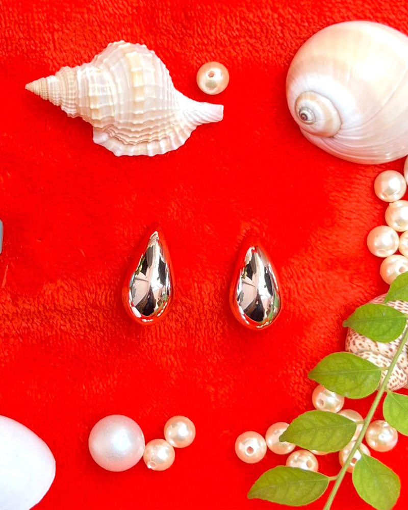 TEAR DROP GOLDEN EARRINGS