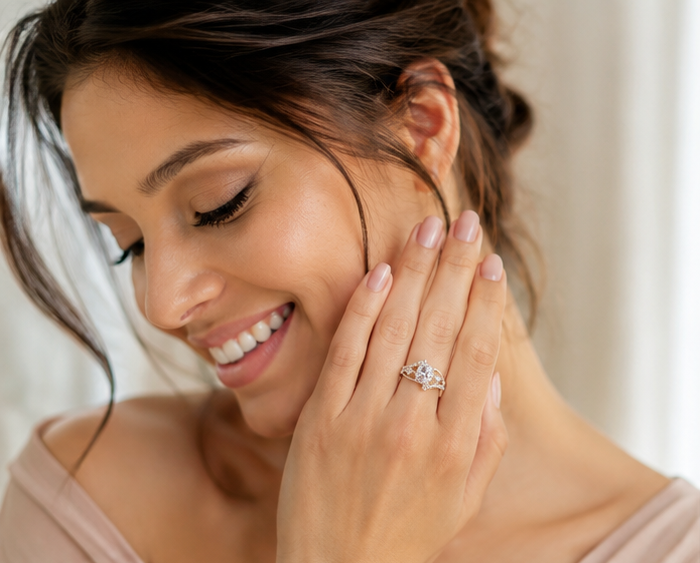 CLEAR RHINESTONE AD RING