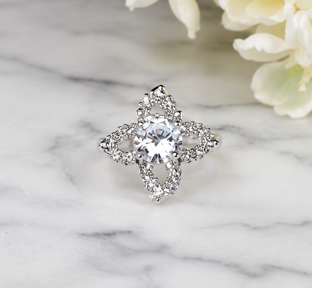 CLEAR RHINESTONE AD RING