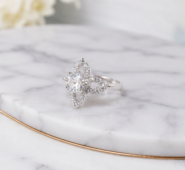 CLEAR RHINESTONE AD RING