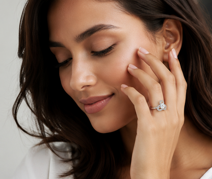 CLEAR RHINESTONE AD RING