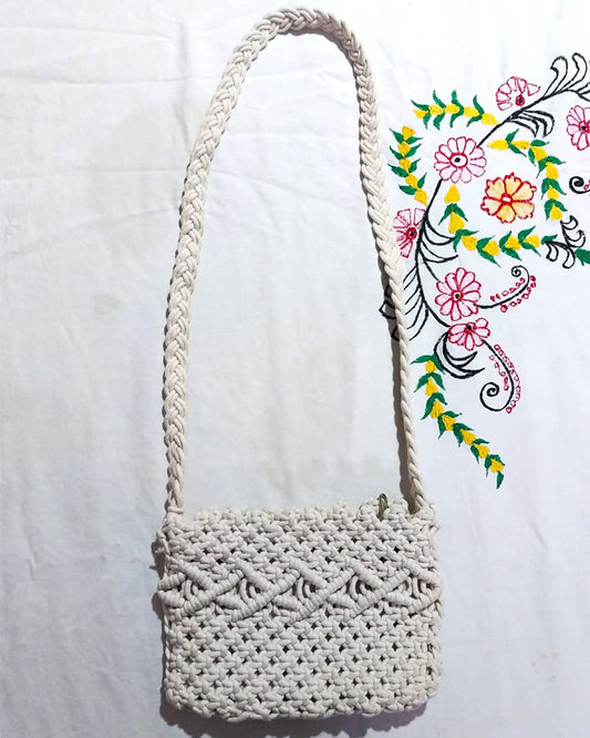HANDMADE MACRAME BAG