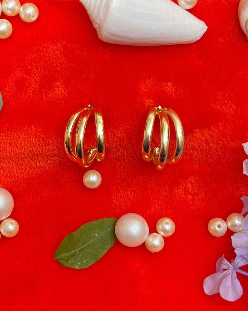 TRIPLE LAYERED GOLDEN EARRINGS