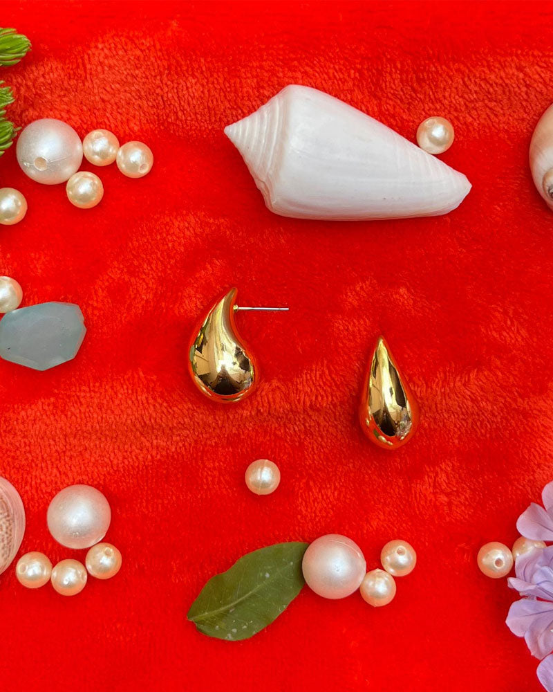 TEAR DROP GOLDEN EARRINGS