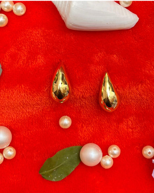 TEAR DROP GOLDEN EARRINGS