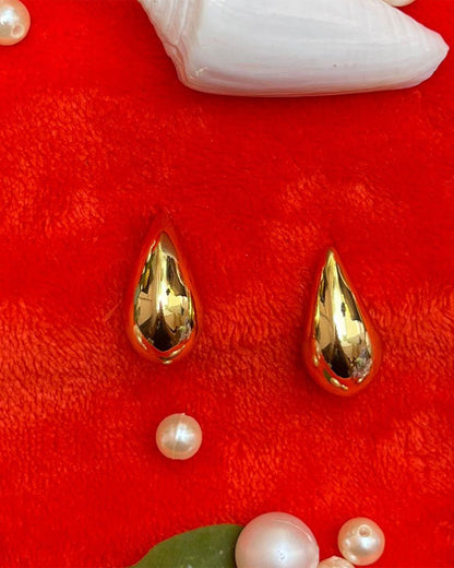 TEAR DROP GOLDEN EARRINGS