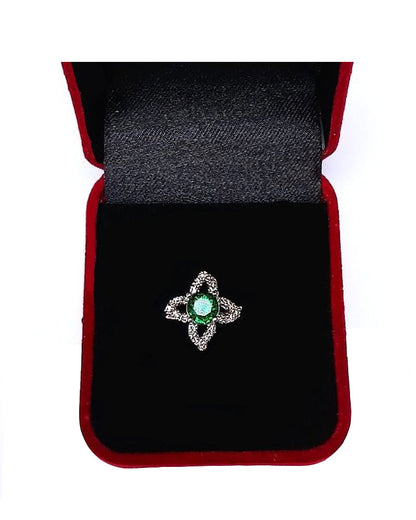 GREEN RHINESTONE AD RING